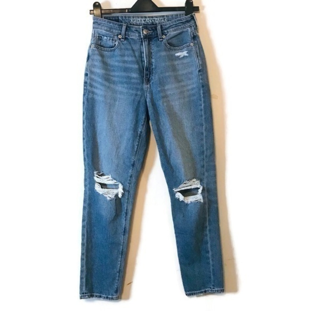 American Eagle Mom Jean Distressed High Waisted Tapered Leg Jean Women’s 00 24
